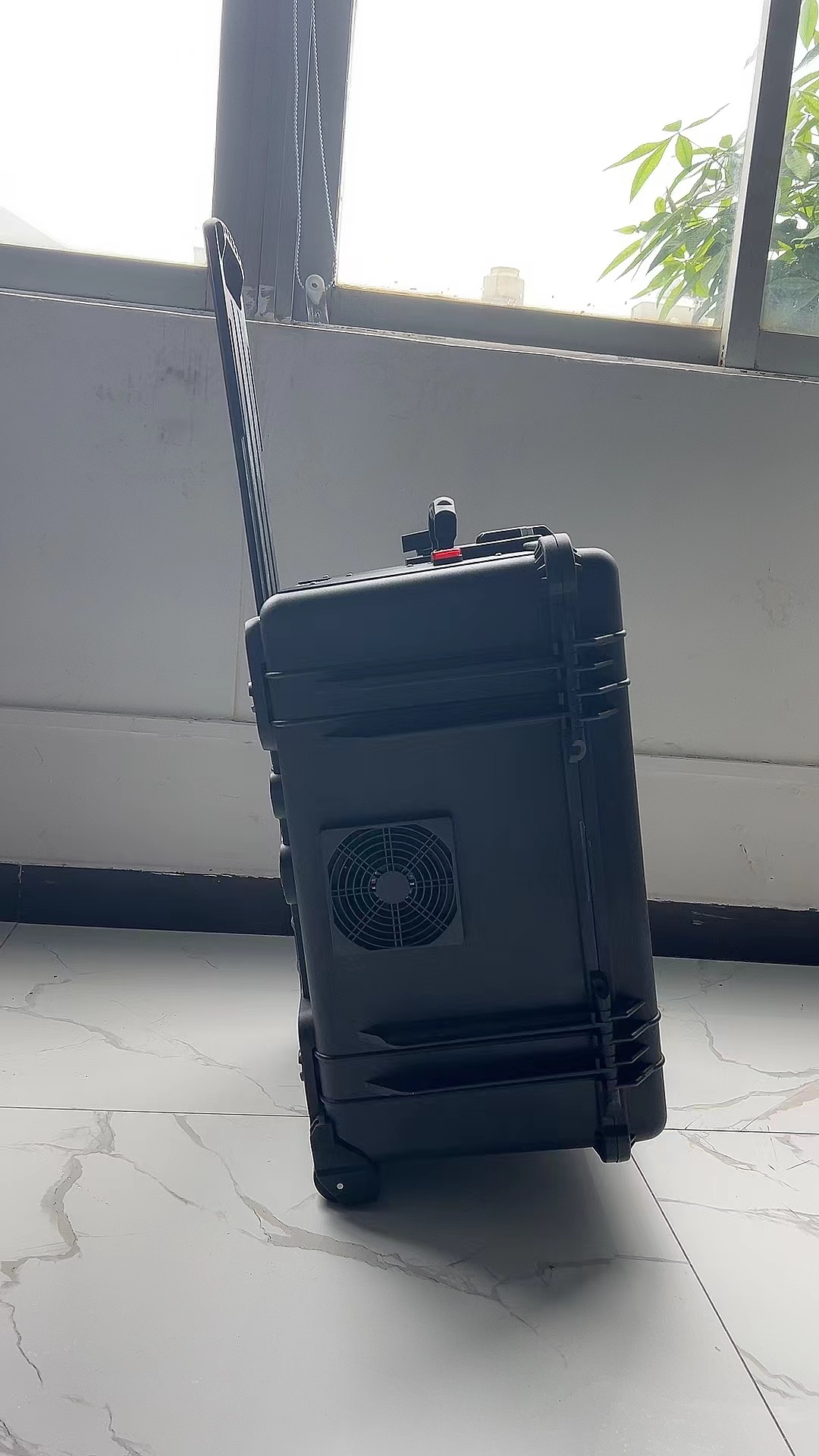 临沧手拉箱型移动通信干扰器